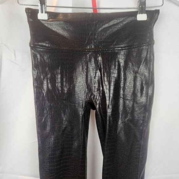 SPANX snake print leggings size XS in EUC very dark brown - Picture 3 of 6
